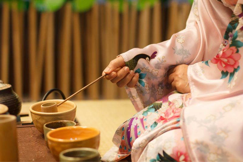 Meditation in Japanese: Why Japanese People Drink Tea in a Special Way