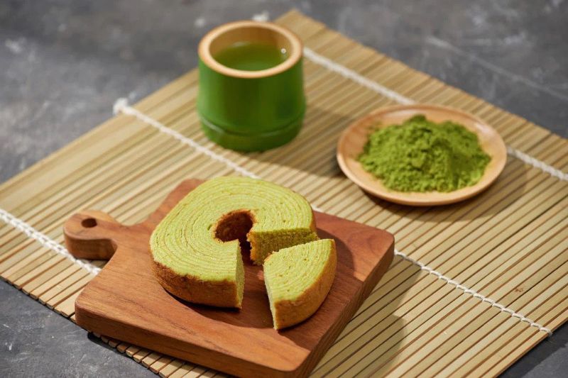 How to Make Matcha Chocolate Bars & Matcha Dry Cake