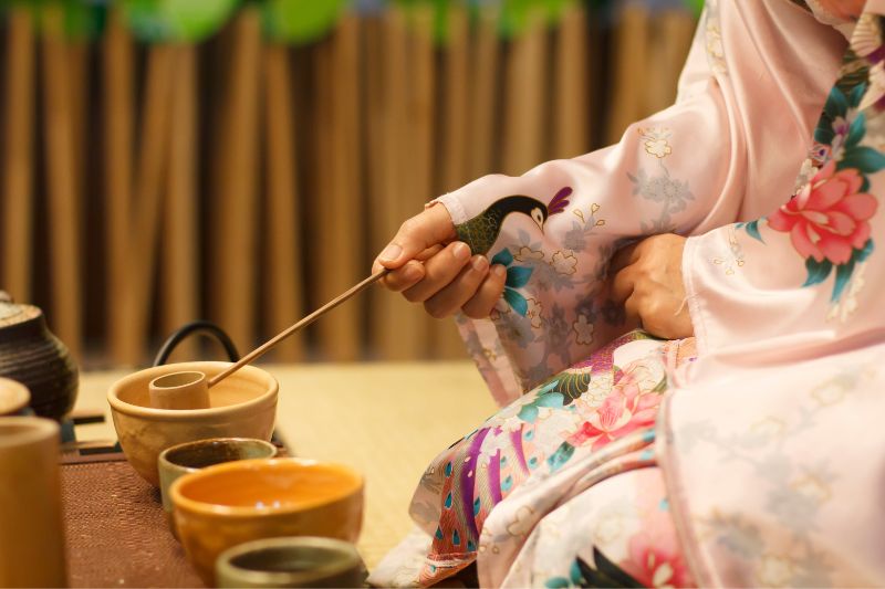 Meditation in Japanese: Why Japanese people drink tea in a special way