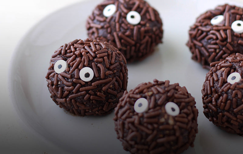 Totoro & Japanese Green Tea + Our Secret Edible Makkuro Kurosuke Recipe!